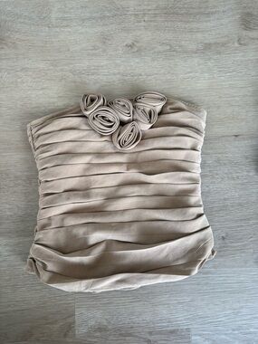 Lioness Strapless Beige Ruched Floral Accent Top, XS